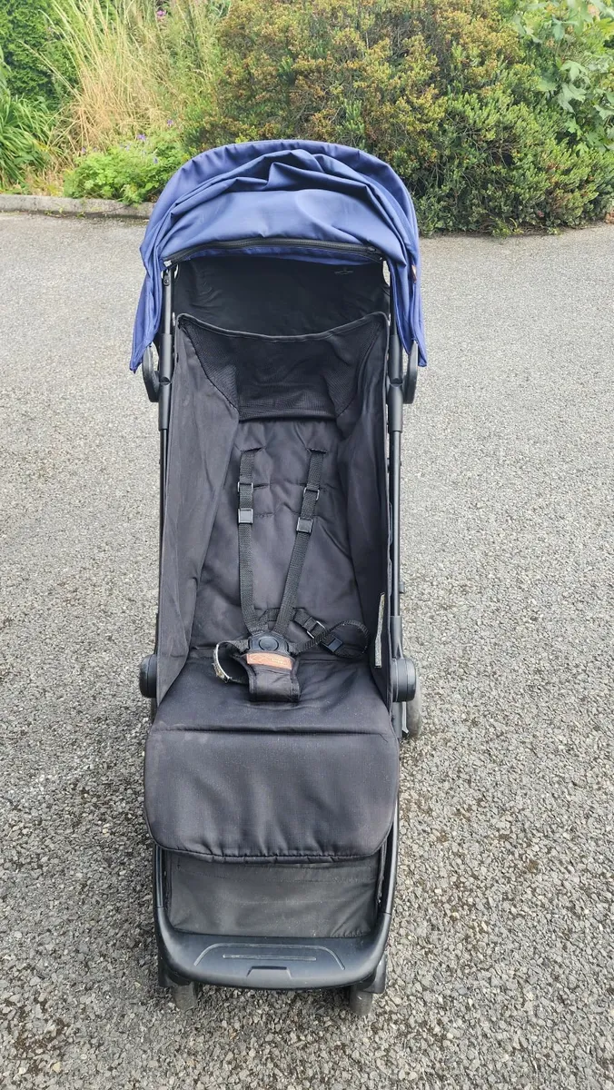 Mountain Buggy Nano travel buggy - Image 1