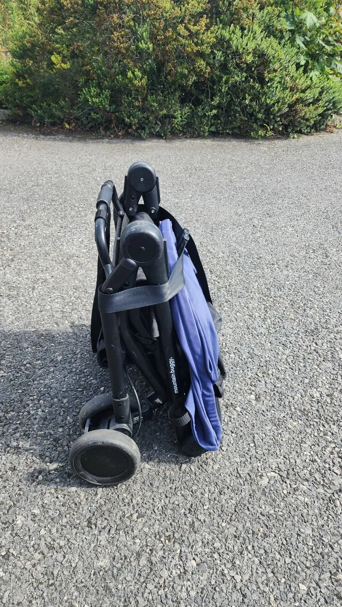 Mountain Buggy Nano travel buggy - Image 2