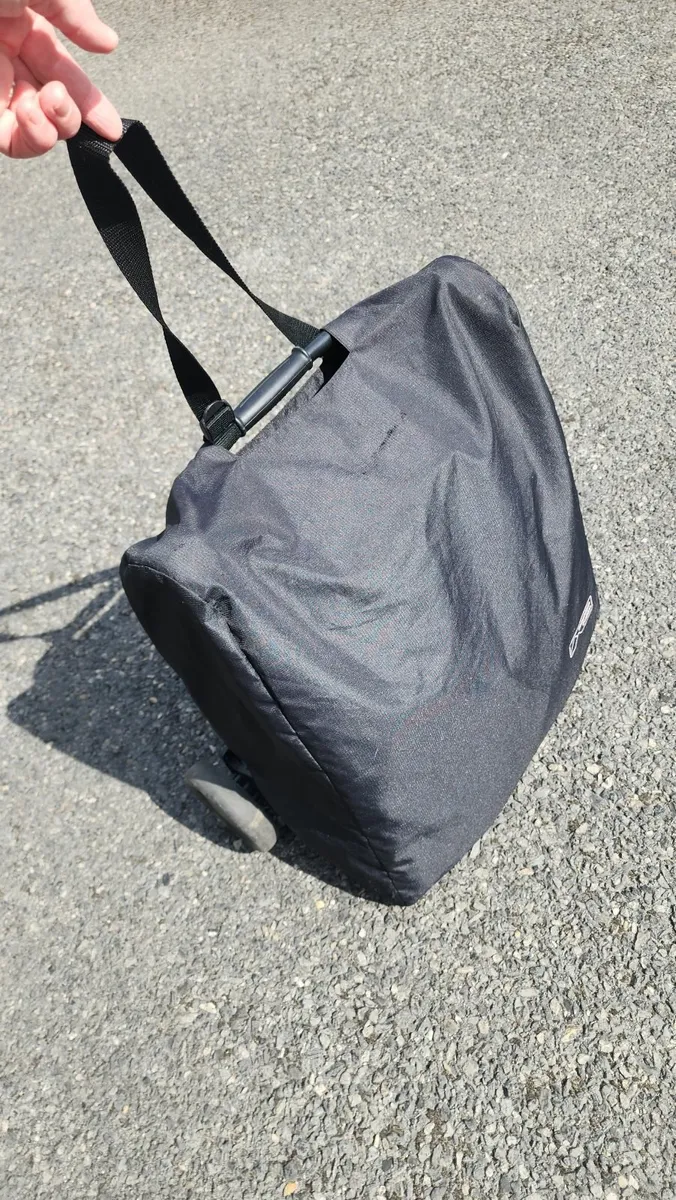 Mountain Buggy Nano travel buggy - Image 3