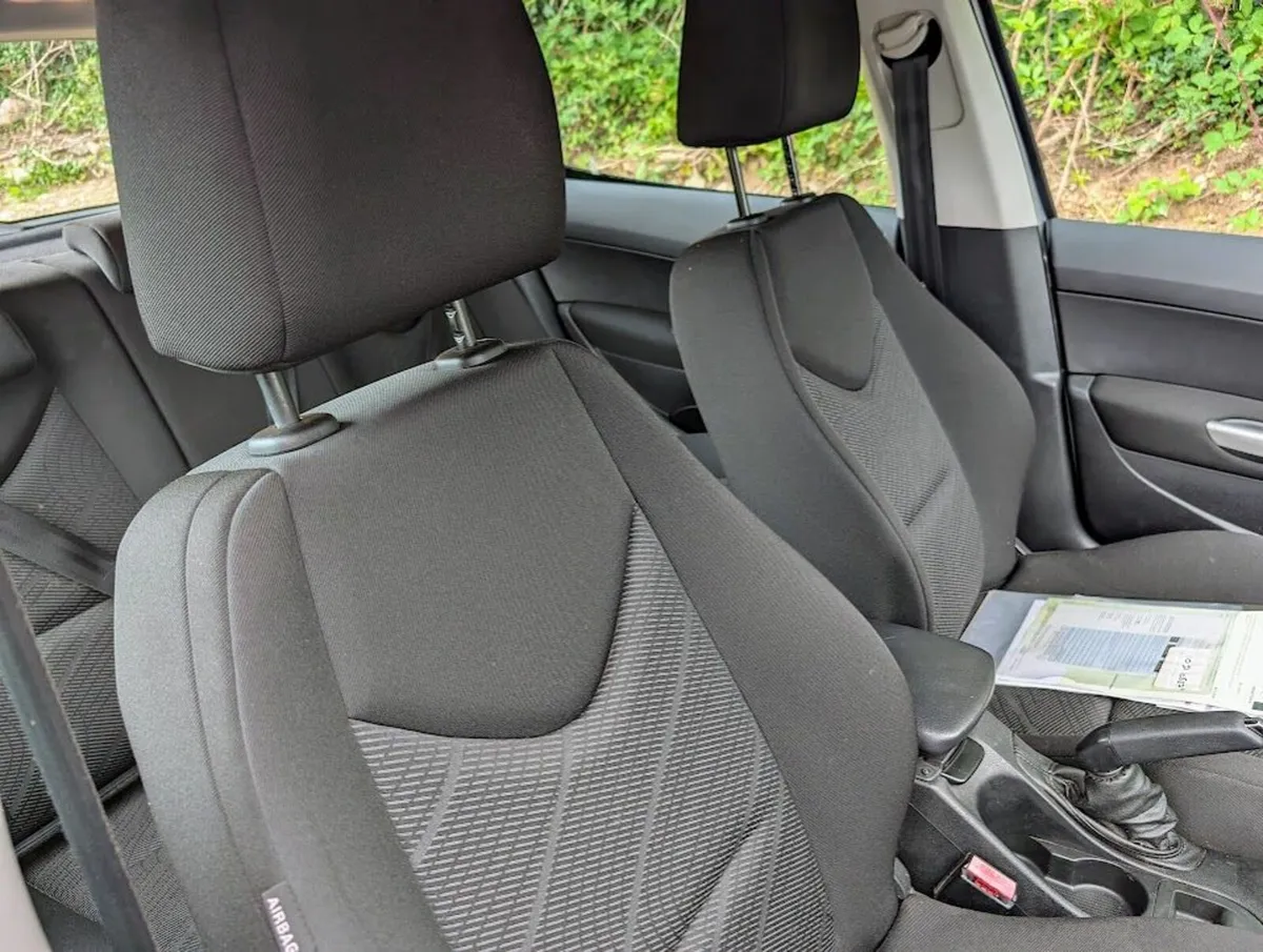Peugeot 308 2010 - Image 4