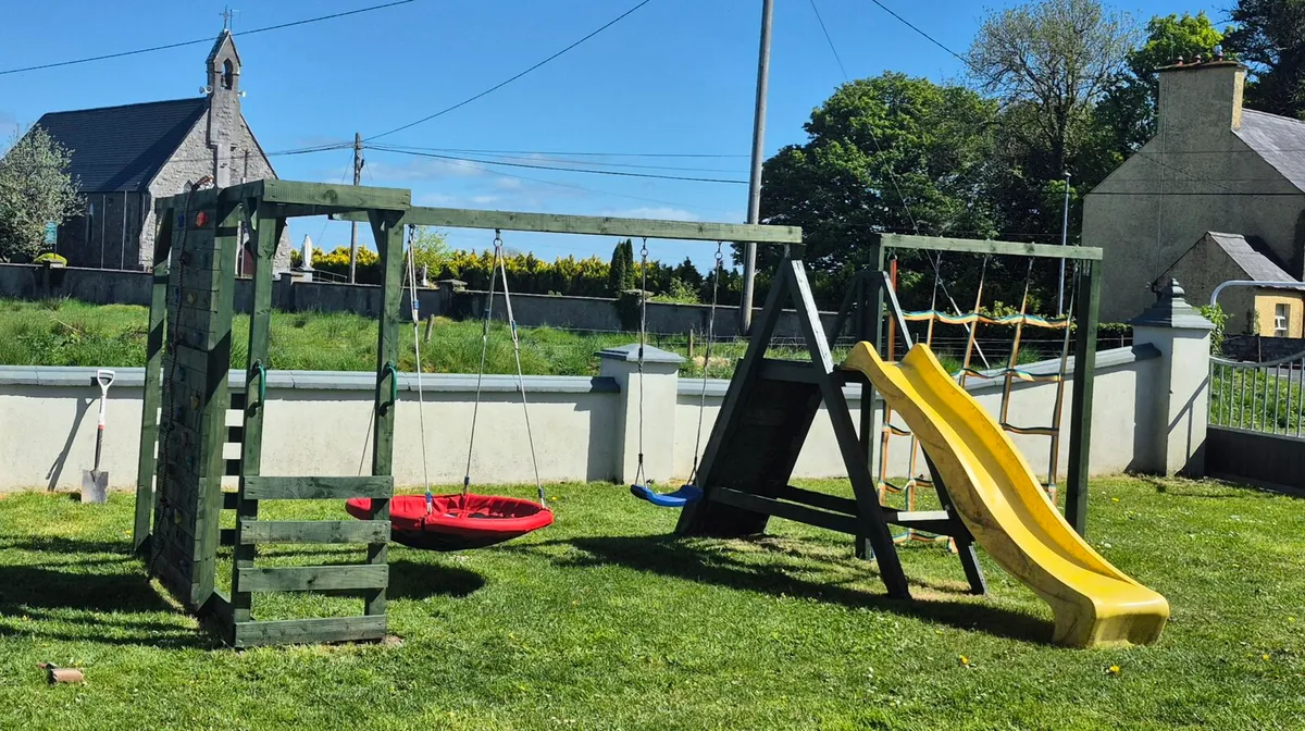 Kids garden play station - Image 1