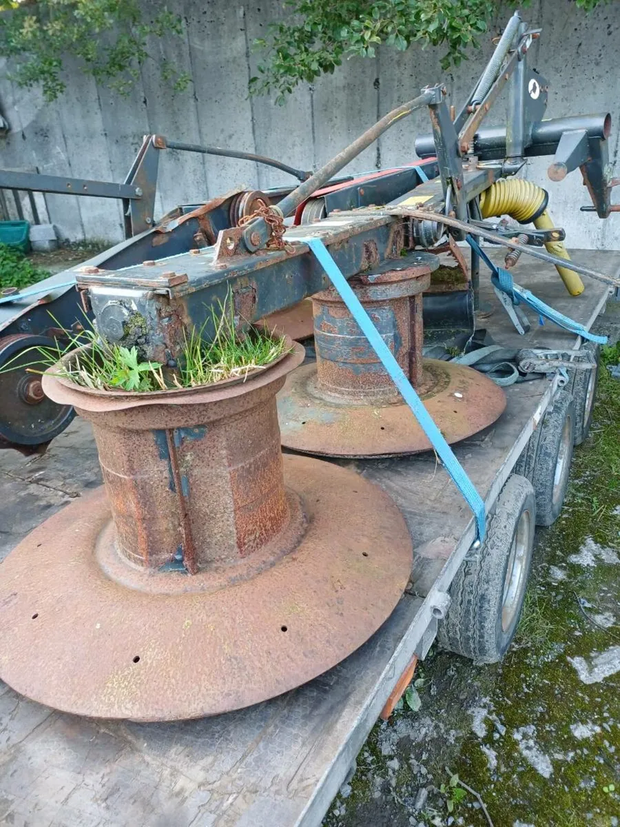 For spares kverneland 5'6 drum mower, also kuhn - Image 3