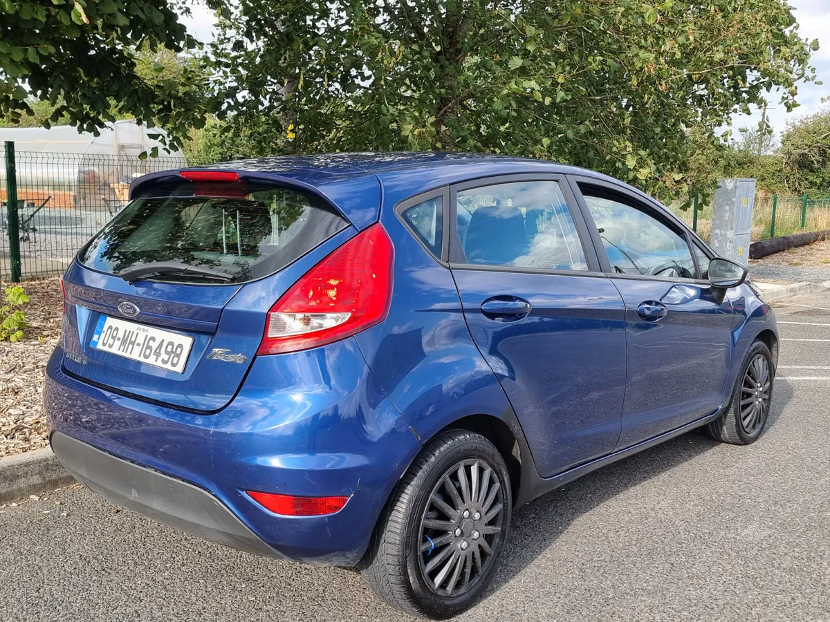 €2222 Ford Fiesta 2009 absolute bargain €2222 - Image 2