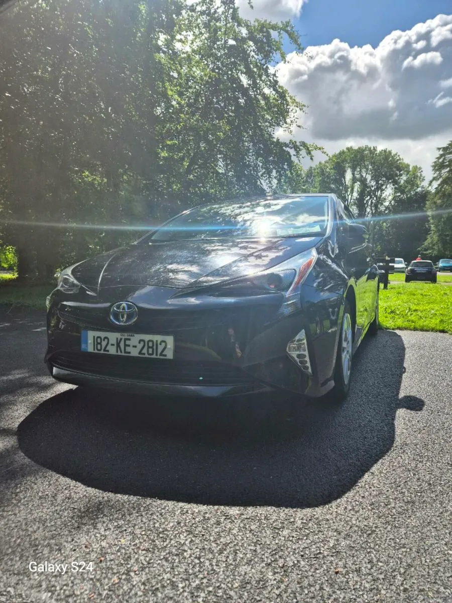 Toyota prius - Image 3