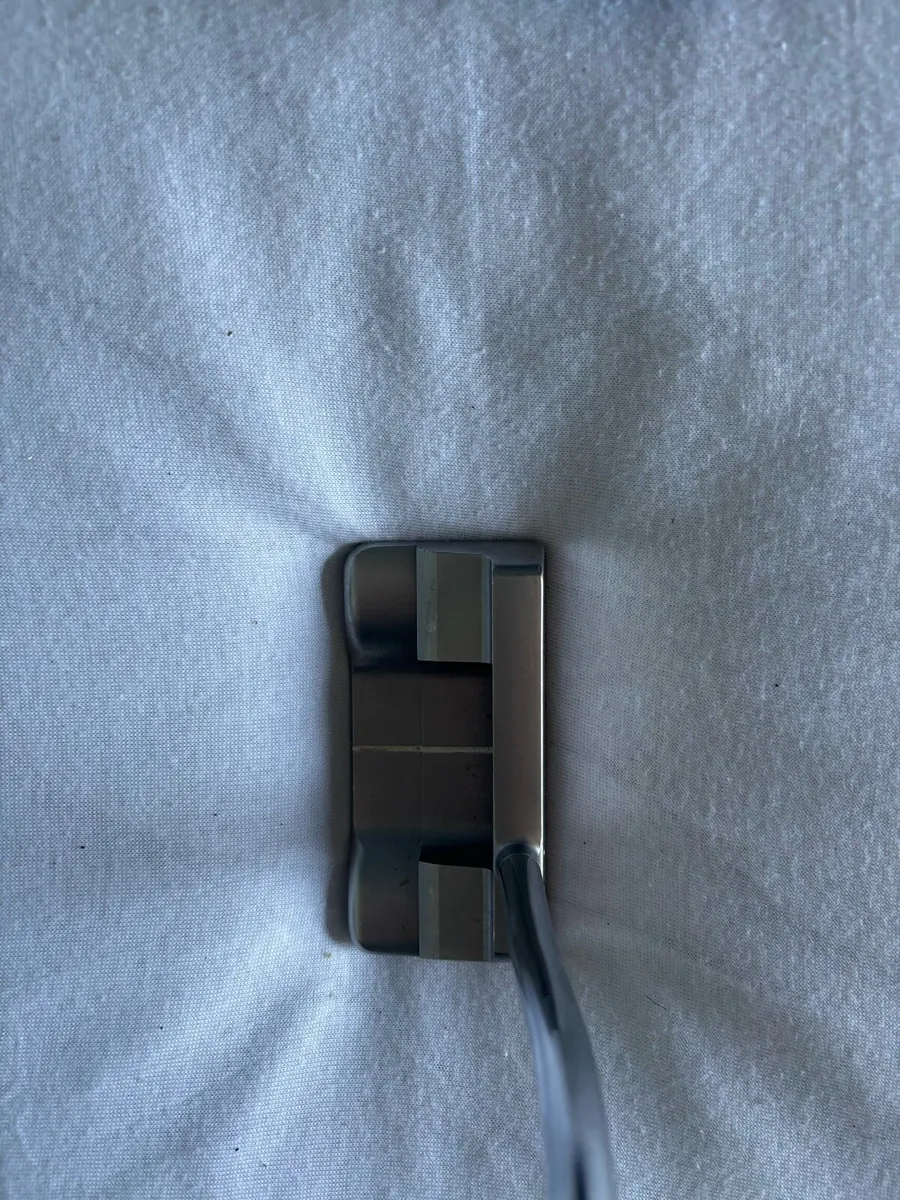 Left hand Scotty Cameron putter - Image 3