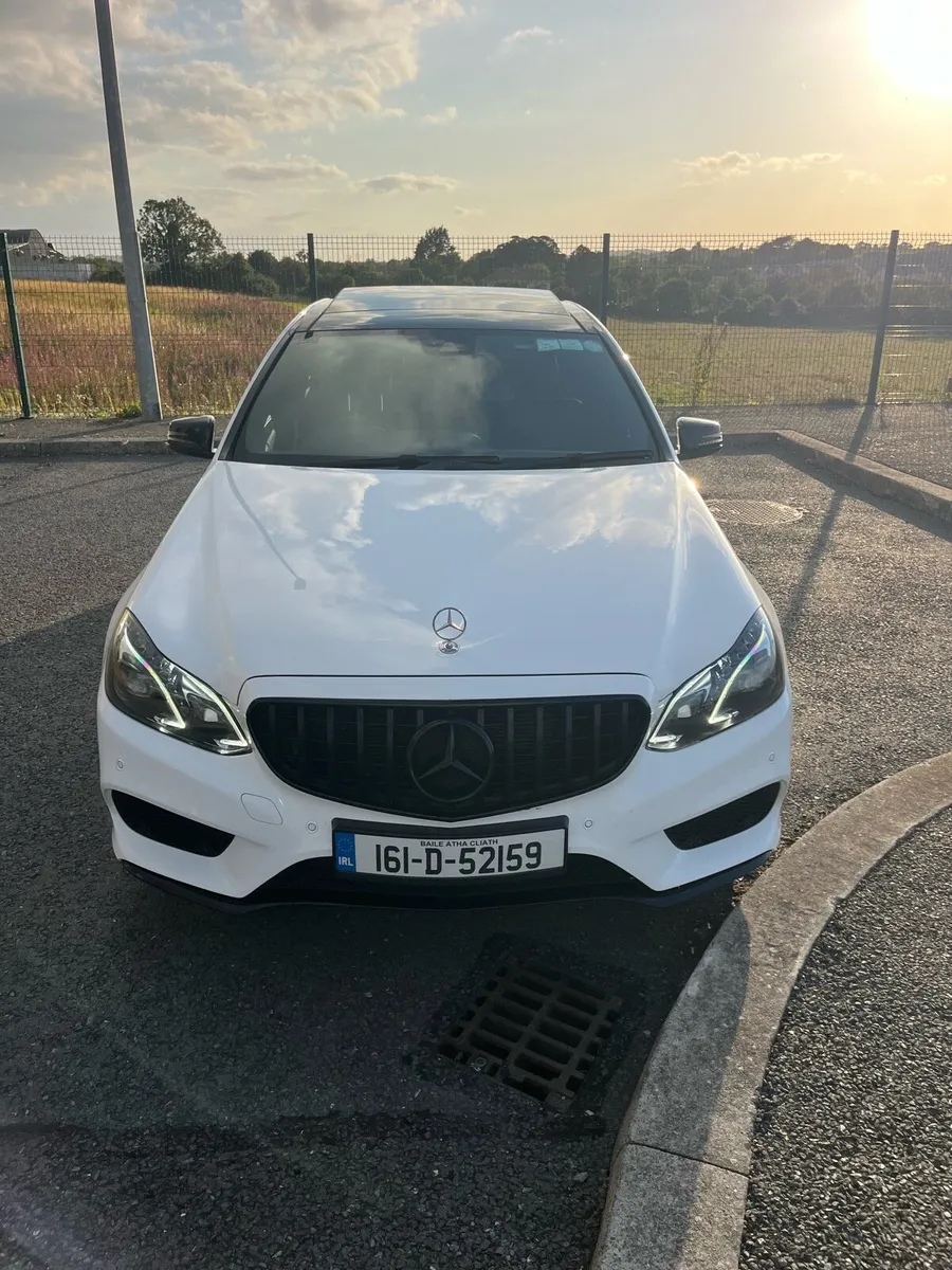 Mercedes E350 AMG NIGHT EDITION PREMIUM,BLUETEC - Image 2