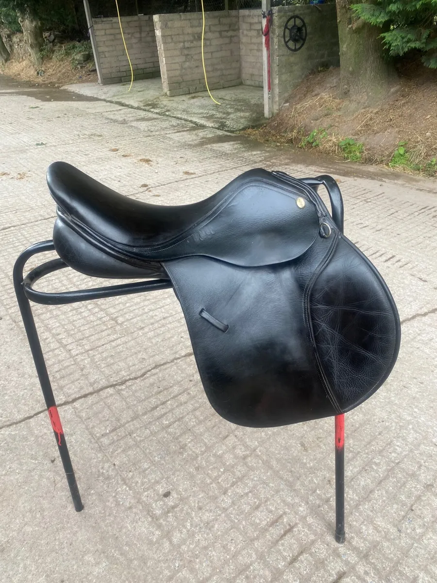GFS black Jump Saddle - Image 3