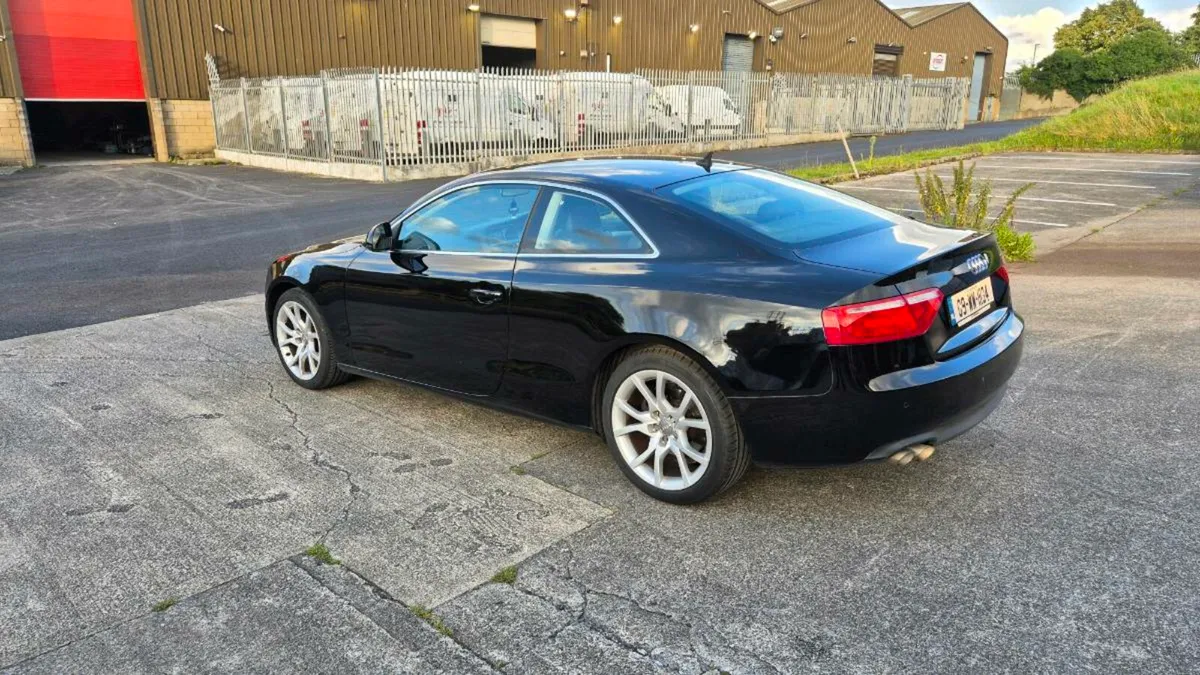 Audi  a5 2.0tdi 2009year - Image 3