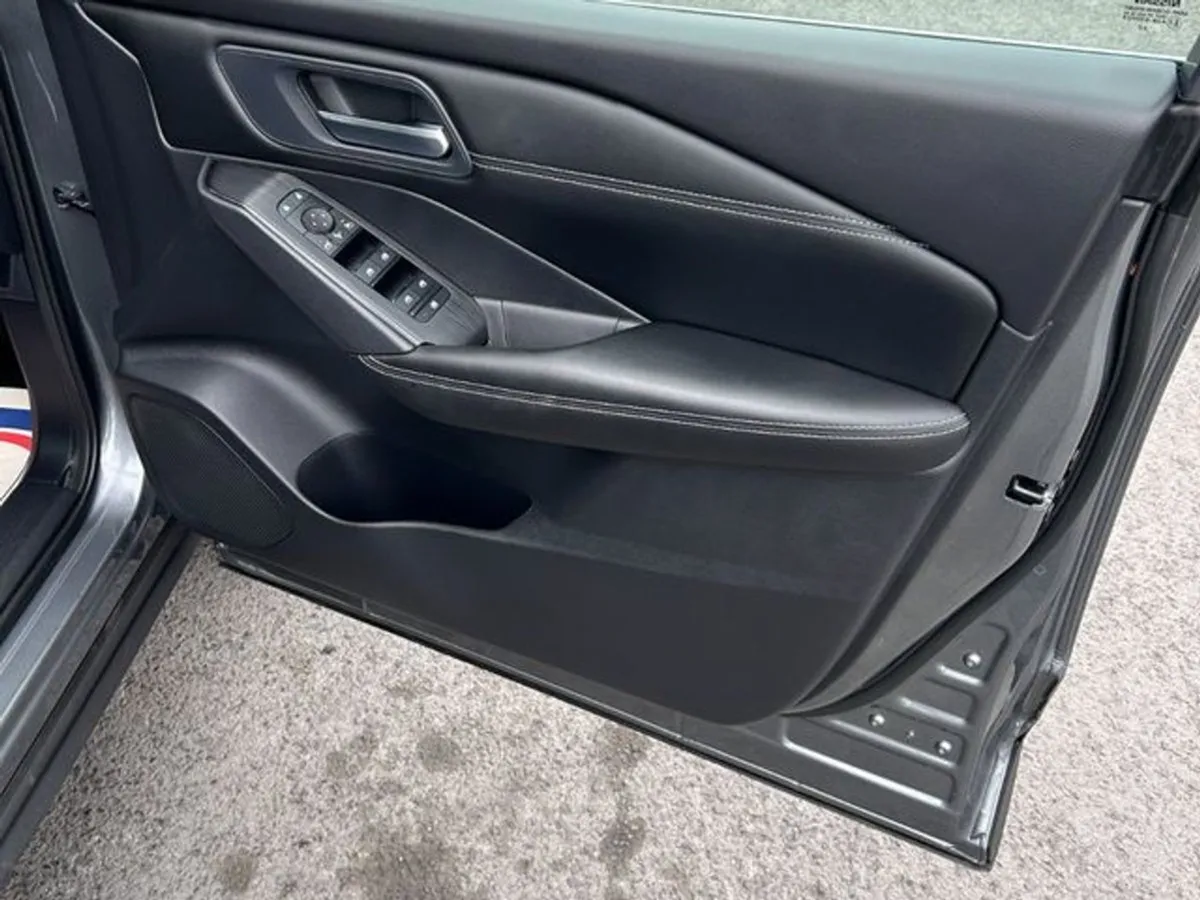 Nissan QASHQAI Epower SV GR RR PG 4DR Auto - Image 4
