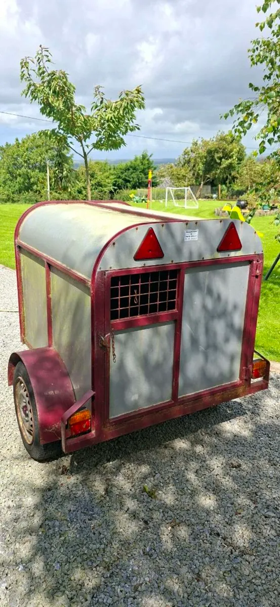 Dog trailer - Image 1