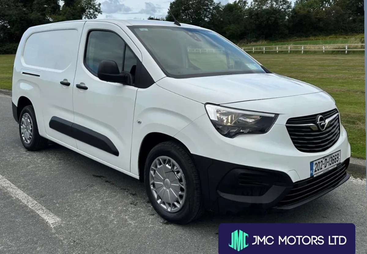 Opel Combo 2020 Crew Cab 5 Seater - Image 1