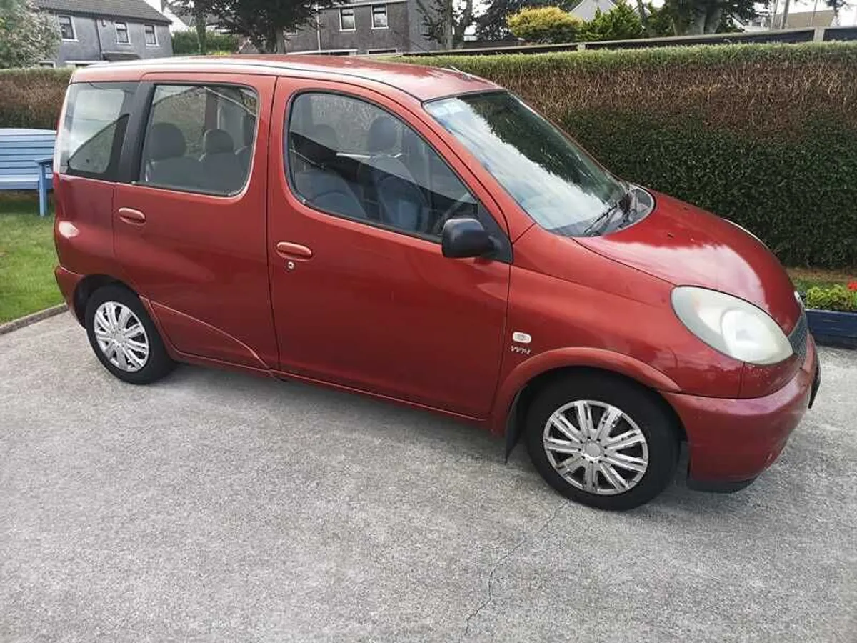 2002 Toyota Yaris Verso - Image 4
