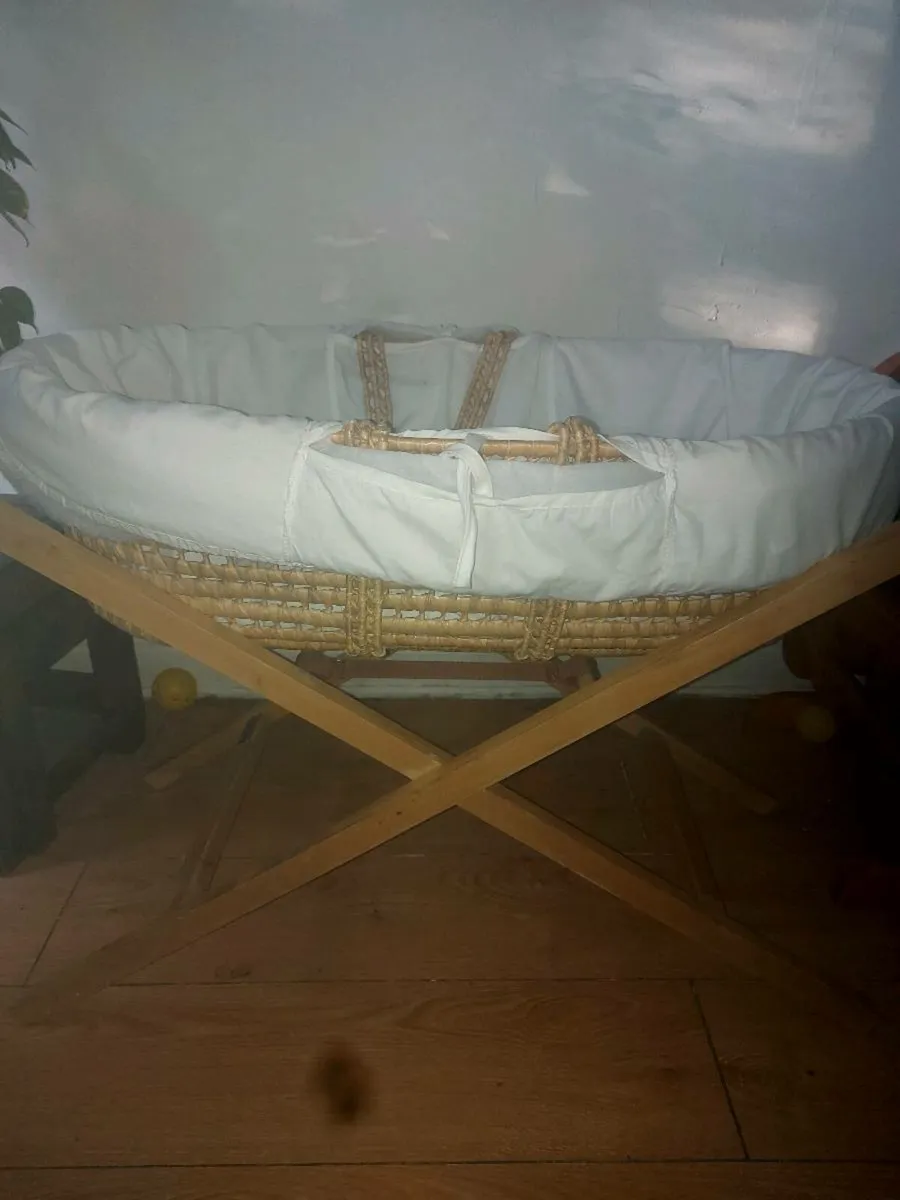 Moses basket - Image 2