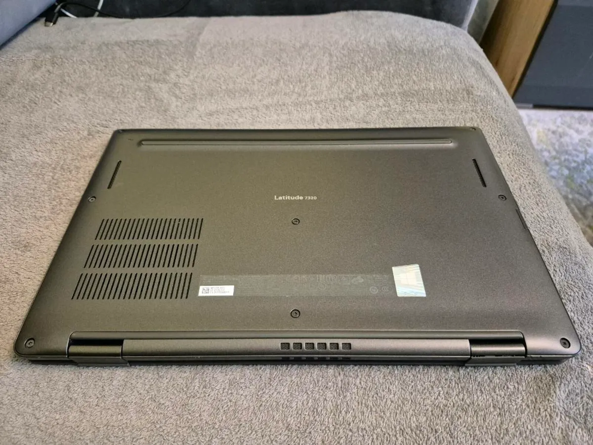 Dell 7320,i7 11th gen,16gb,512ssd,win11,14"FHD - Image 4