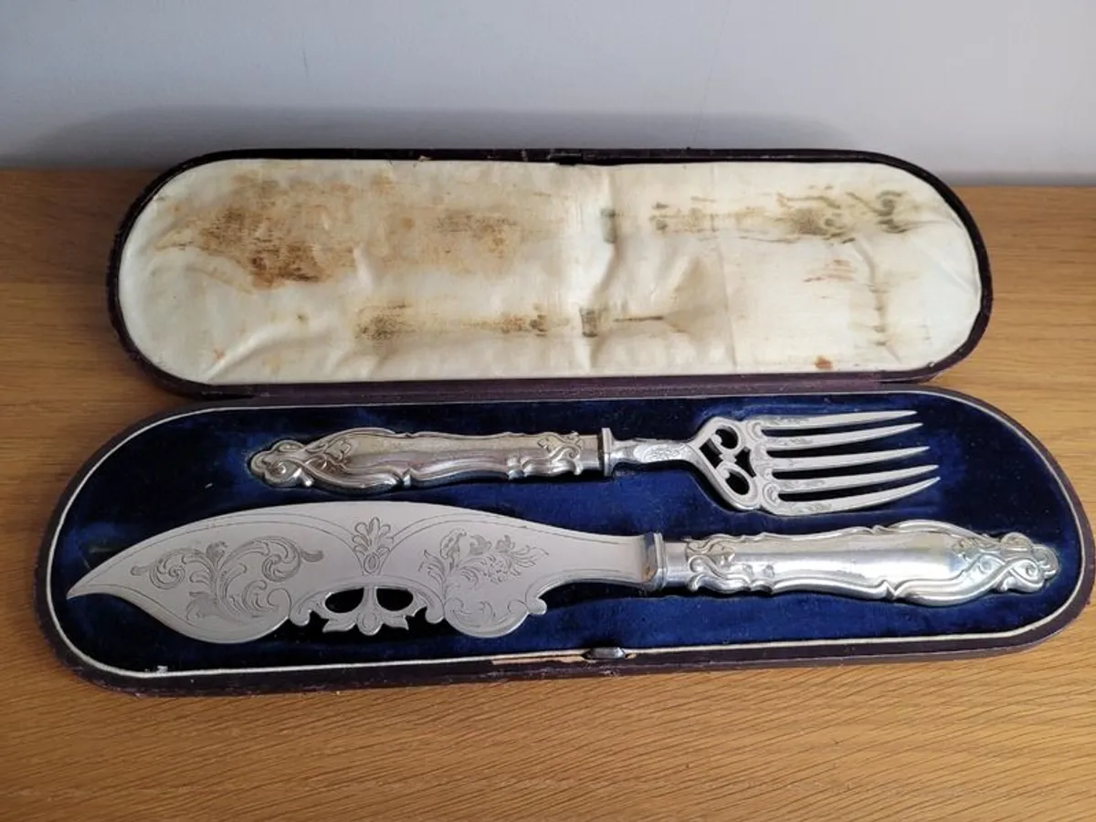 Vintage English silver plate Fish Knife and Fork - Image 1