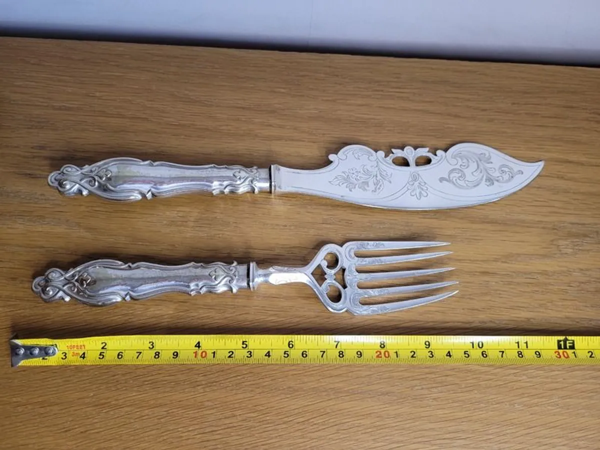Vintage English silver plate Fish Knife and Fork - Image 2