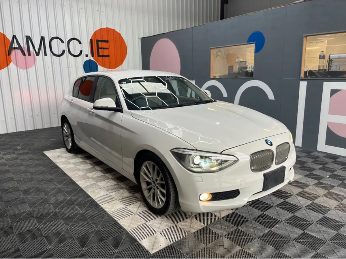 BMW 1-Series 116I / 95k KMs / REVERSE CAMERA , SPE - Image 1