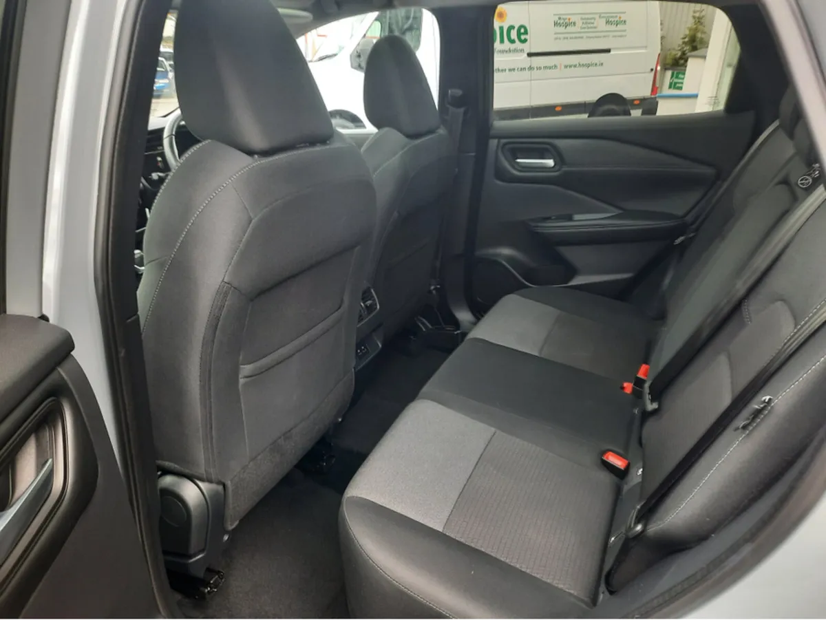 Nissan Qashqai QQ 1.3 HYB SV PREMIUM MY21 4DR - Image 4