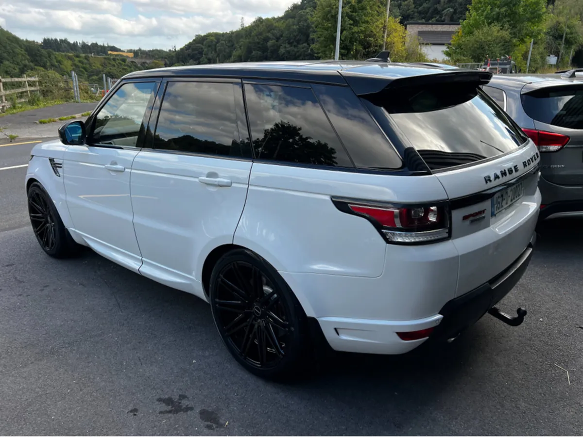 Land Rover Range Rover Sport 3.0 SDV6 AUTOBIOGRAPH - Image 4