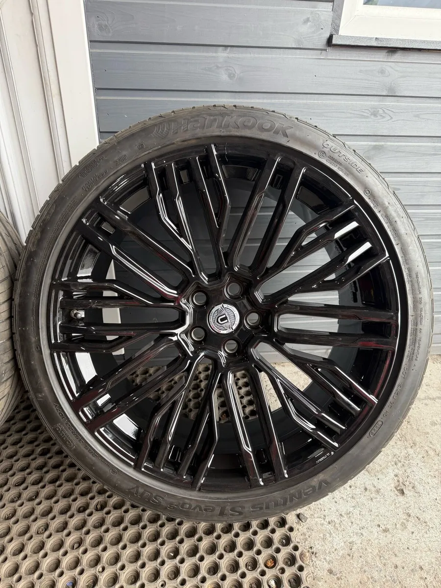 Range Rover Urban R23 Alloys - Image 2