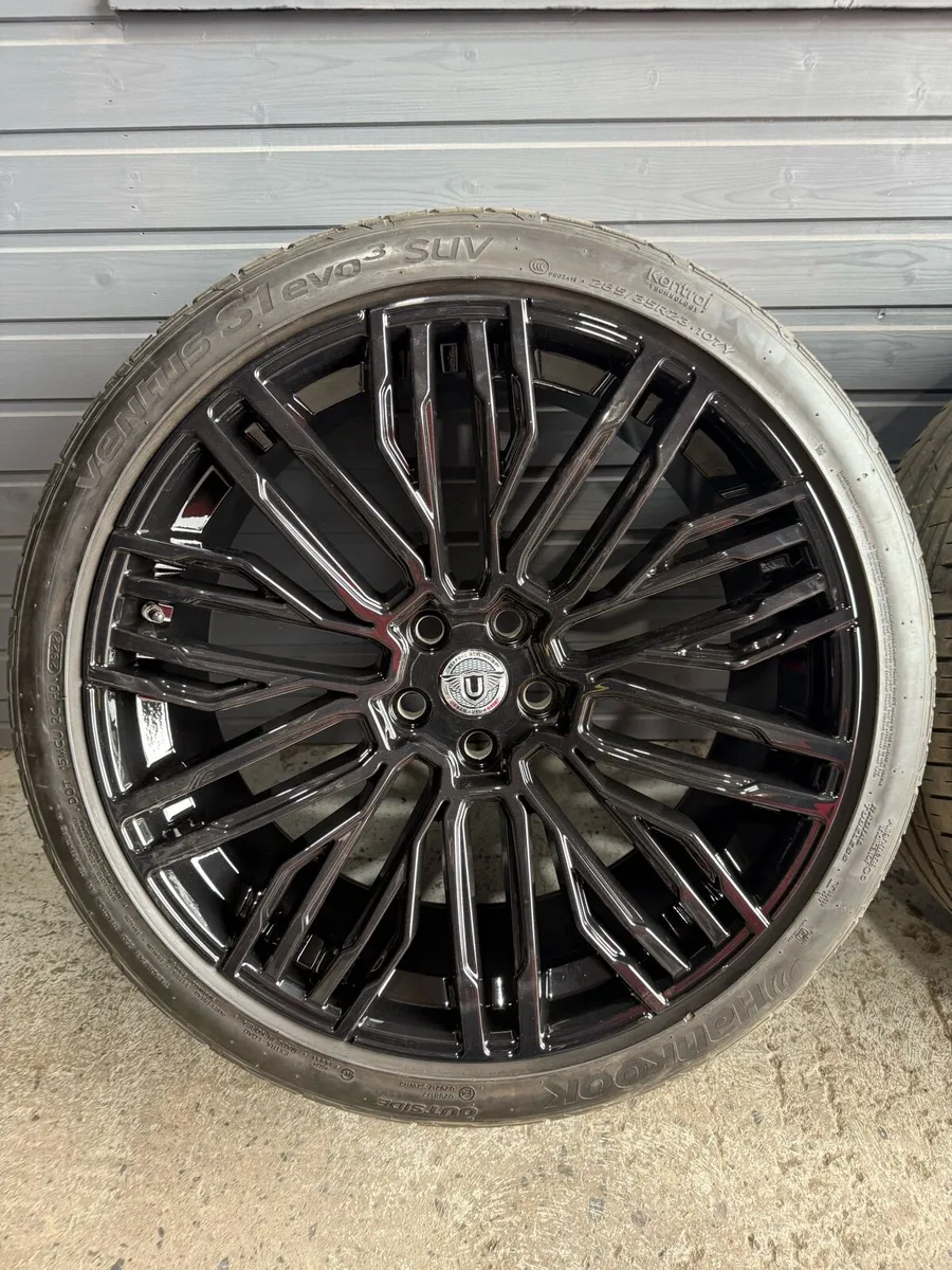 Range Rover Urban R23 Alloys - Image 3