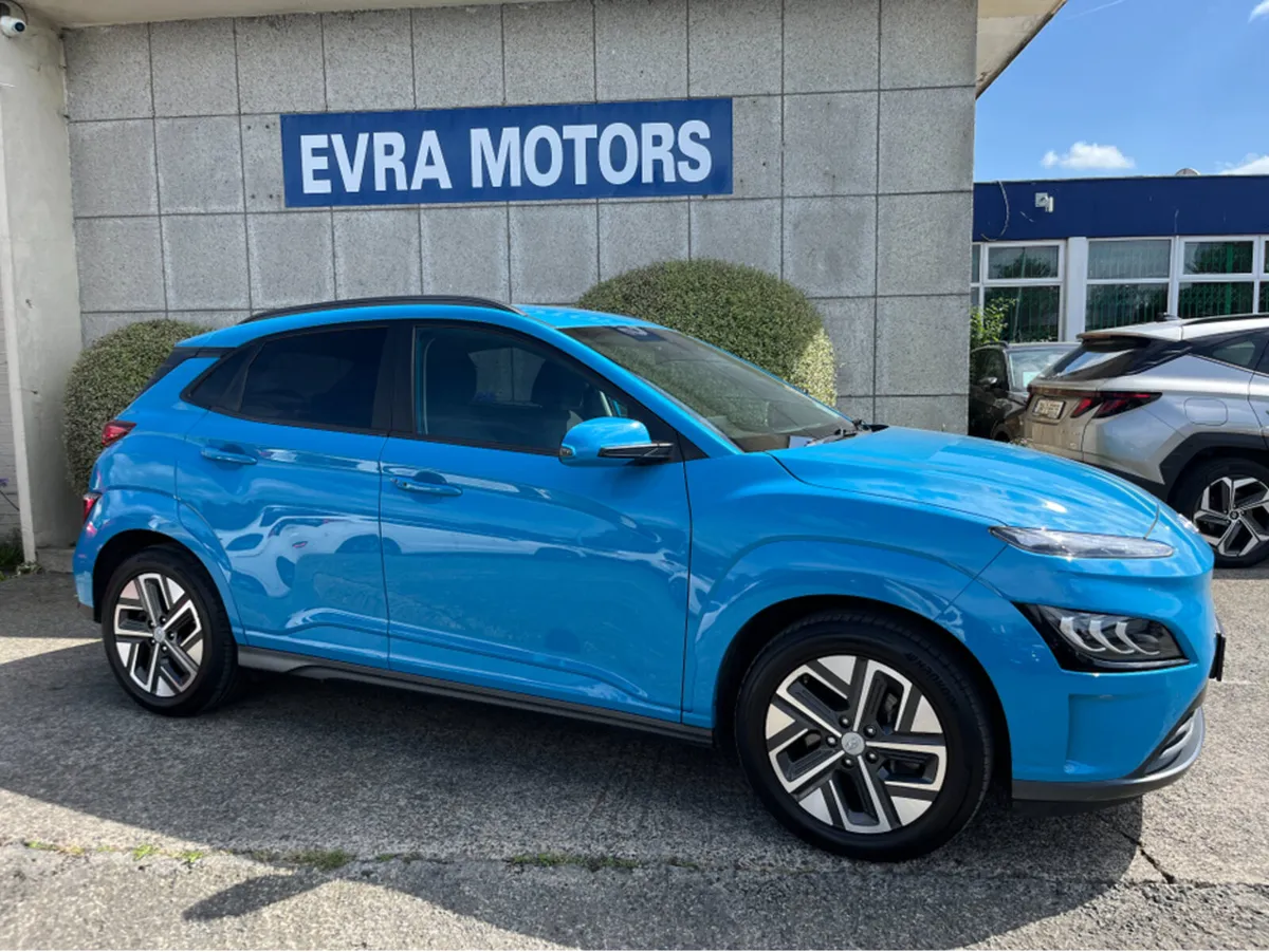 Hyundai KONA PRIMIUM EV 64KWH ELECTRIC //HIGH SPEC - Image 3