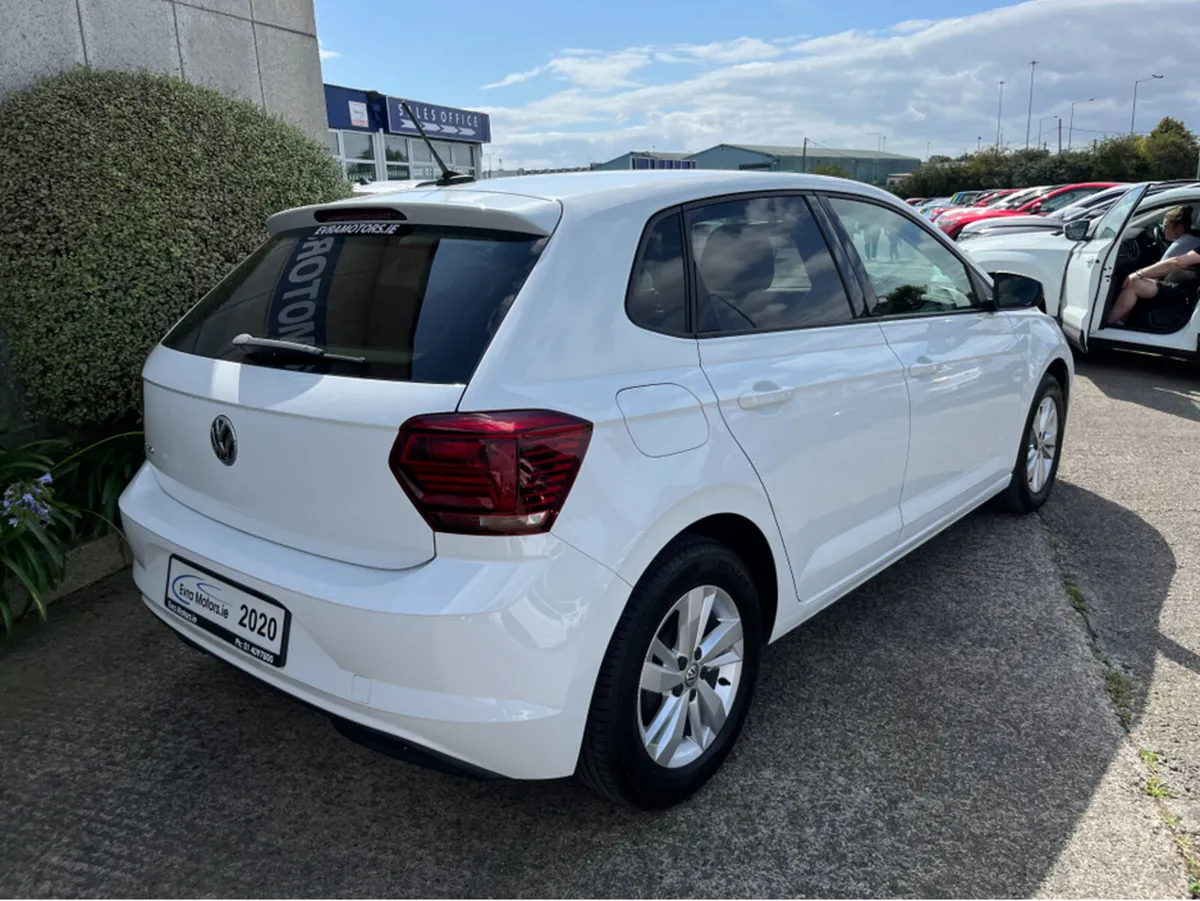 Volkswagen Polo CL AUTOMATIC 1.0 PETROL - Image 4