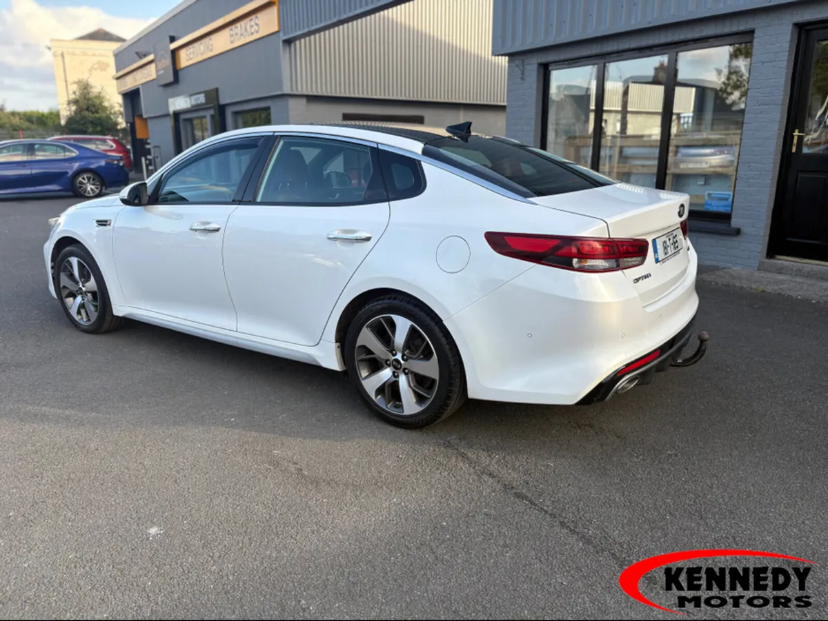 Kia Optima GT LINE 4DR - Image 2