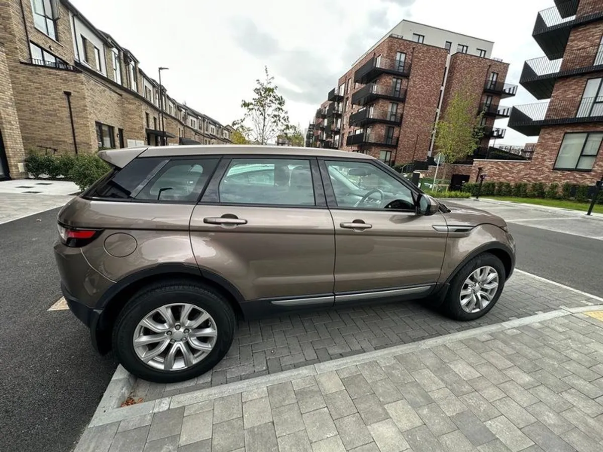2018 Land Rover Range Rover Evoque - Image 2