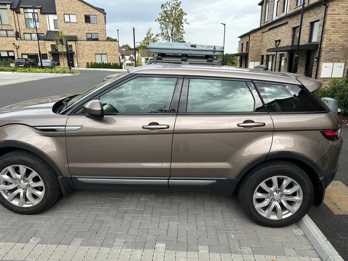 2018 Land Rover Range Rover Evoque - Image 3