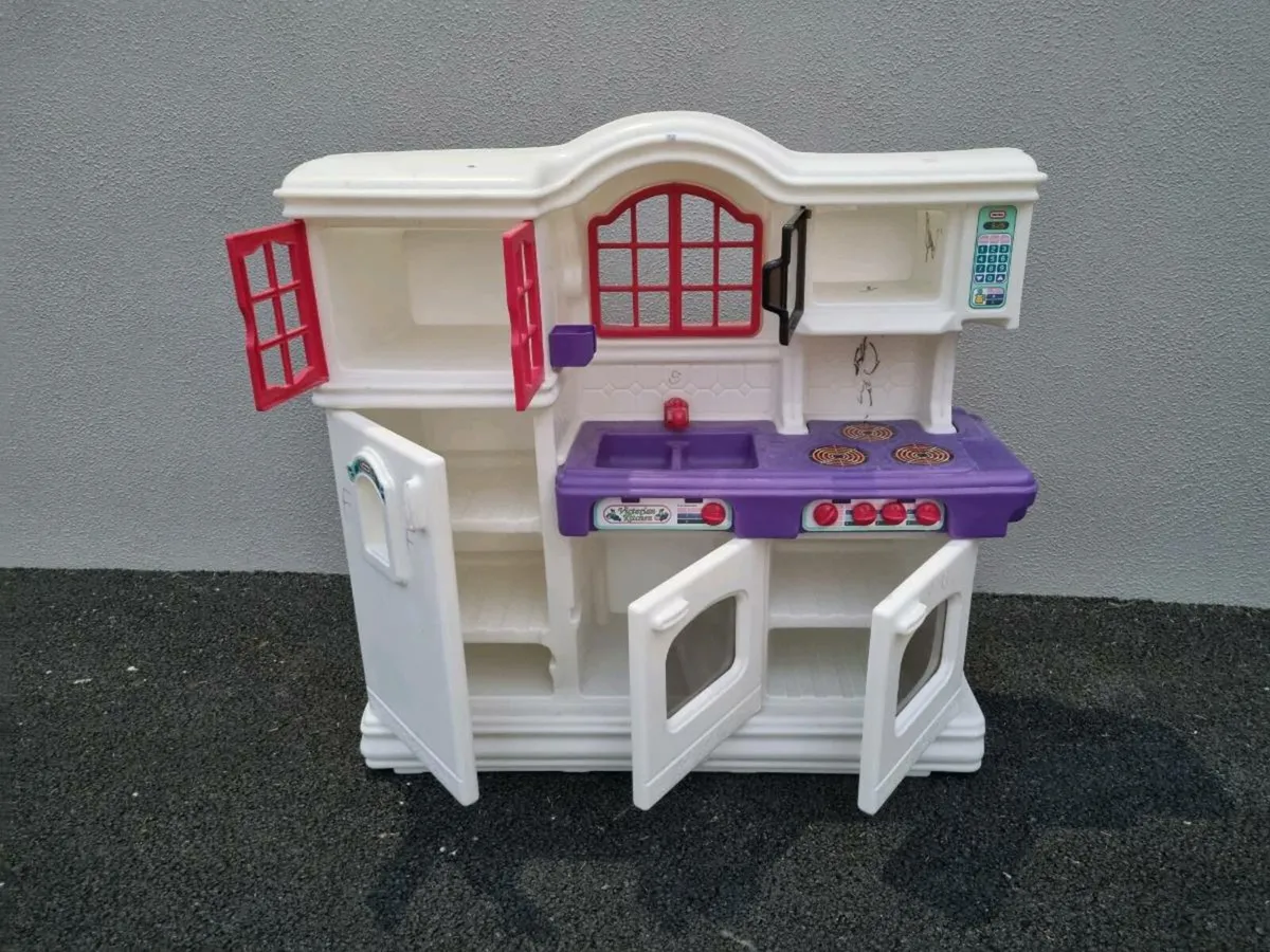 Little Tikes Play Kitchen - Image 2