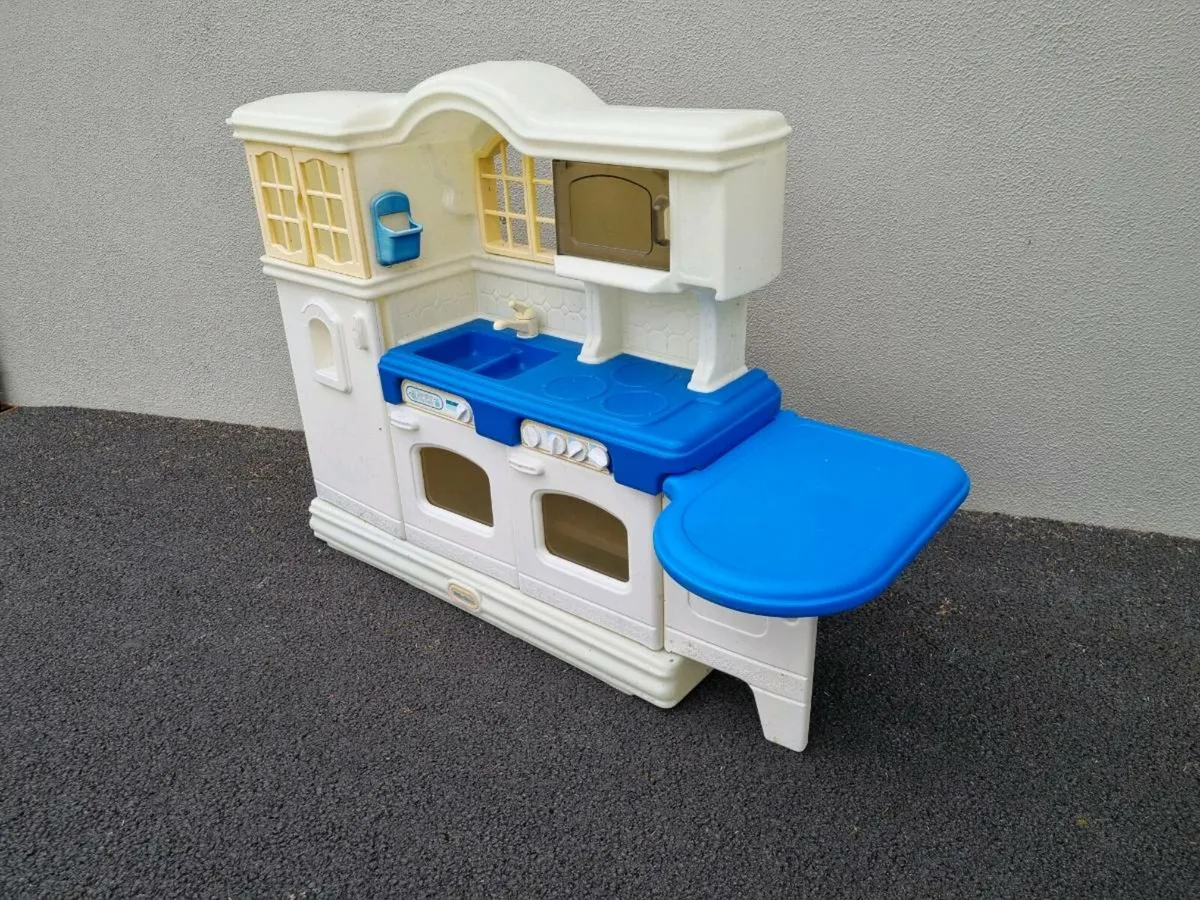 Little Tikes Play Kitchen - Image 2