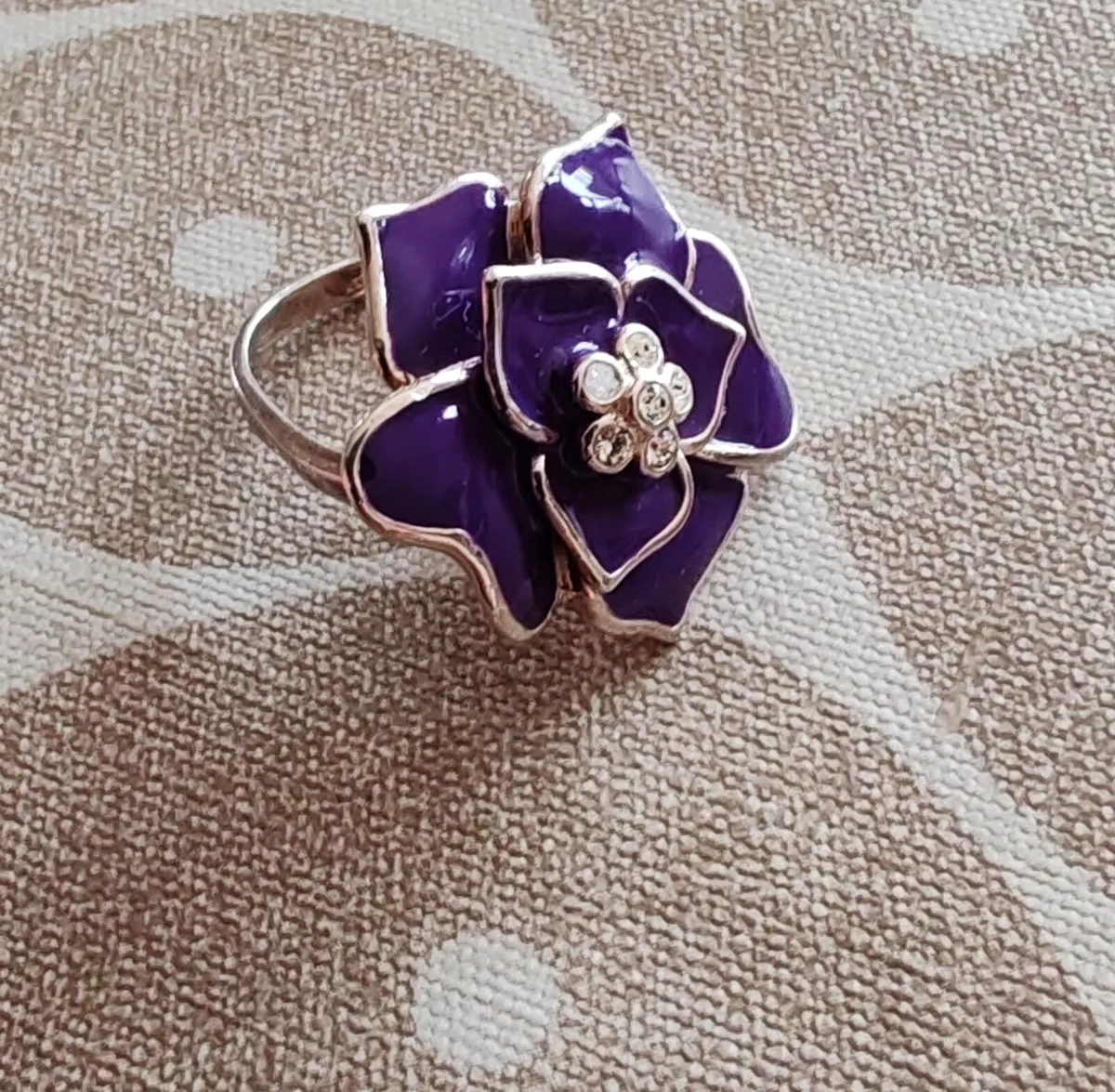 Costume ring - Image 2