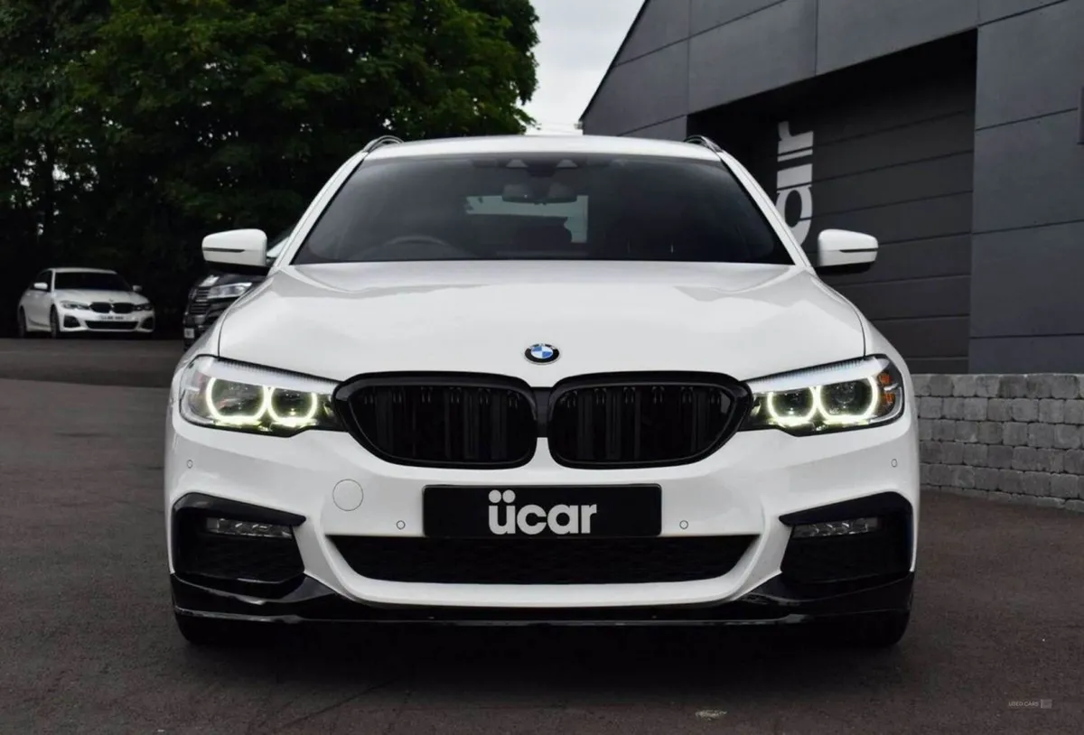 BMW 5 Series 2.0 520d M Sport Touring - Image 2