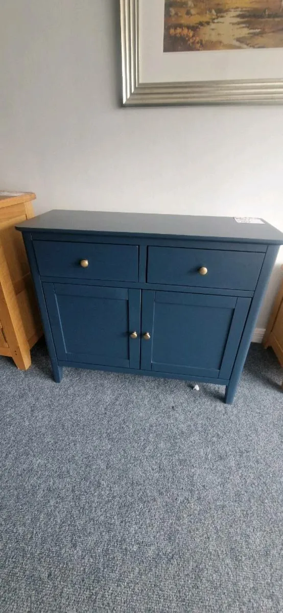Side board