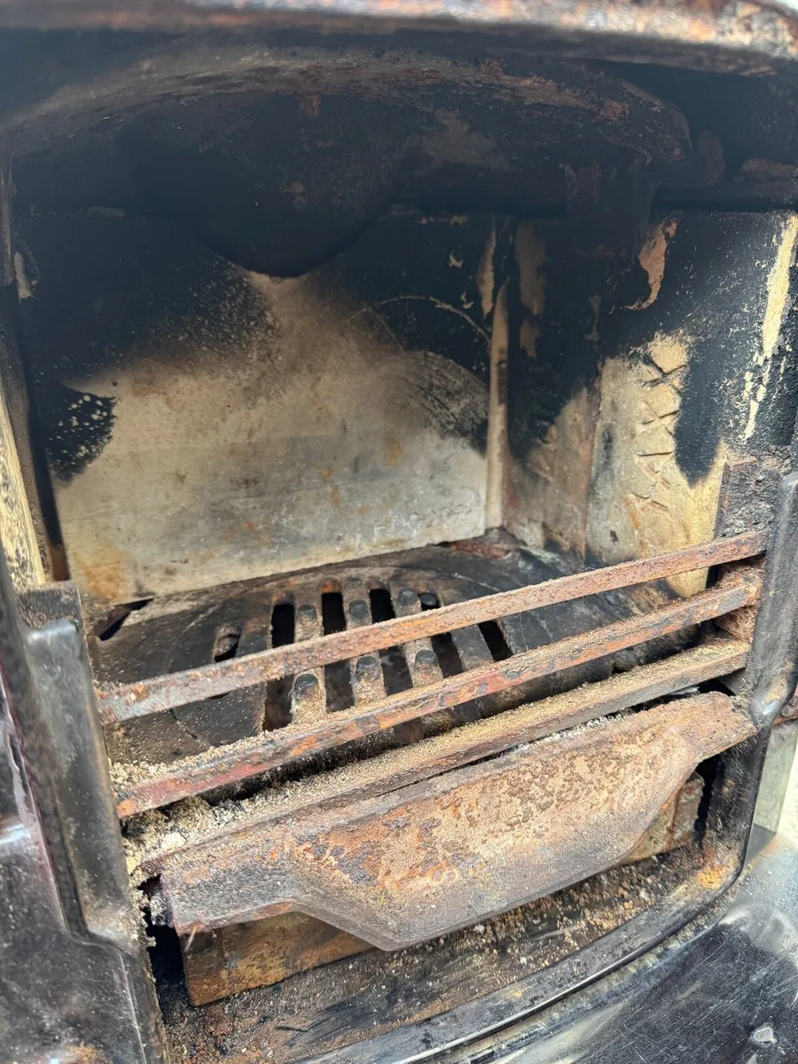 Stove - Image 2