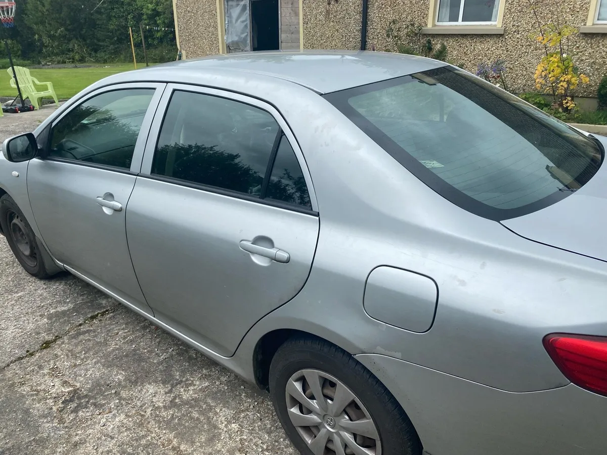 Toyota Corolla - Image 2