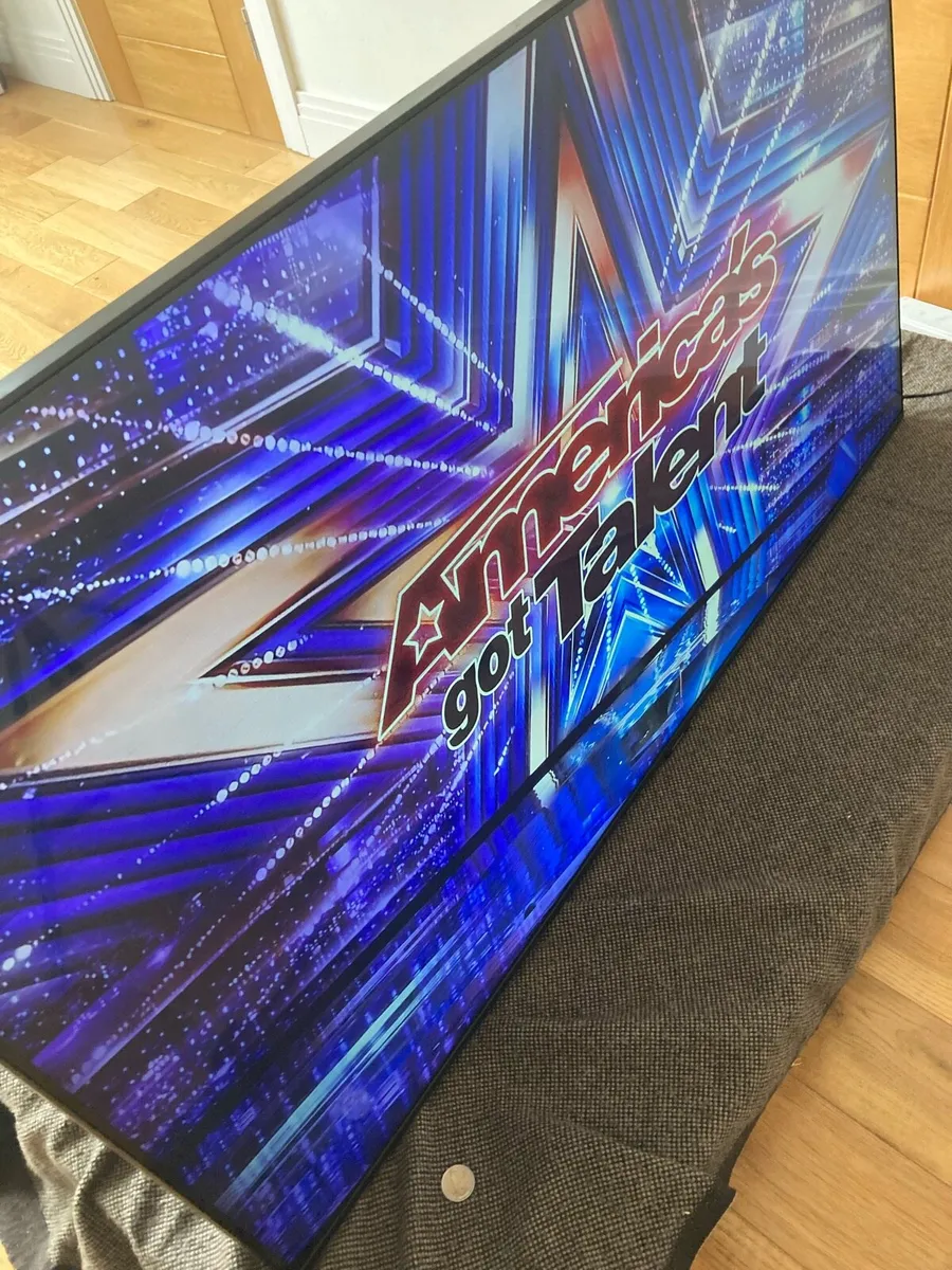 Broken 50’ Samsung tv - Image 4