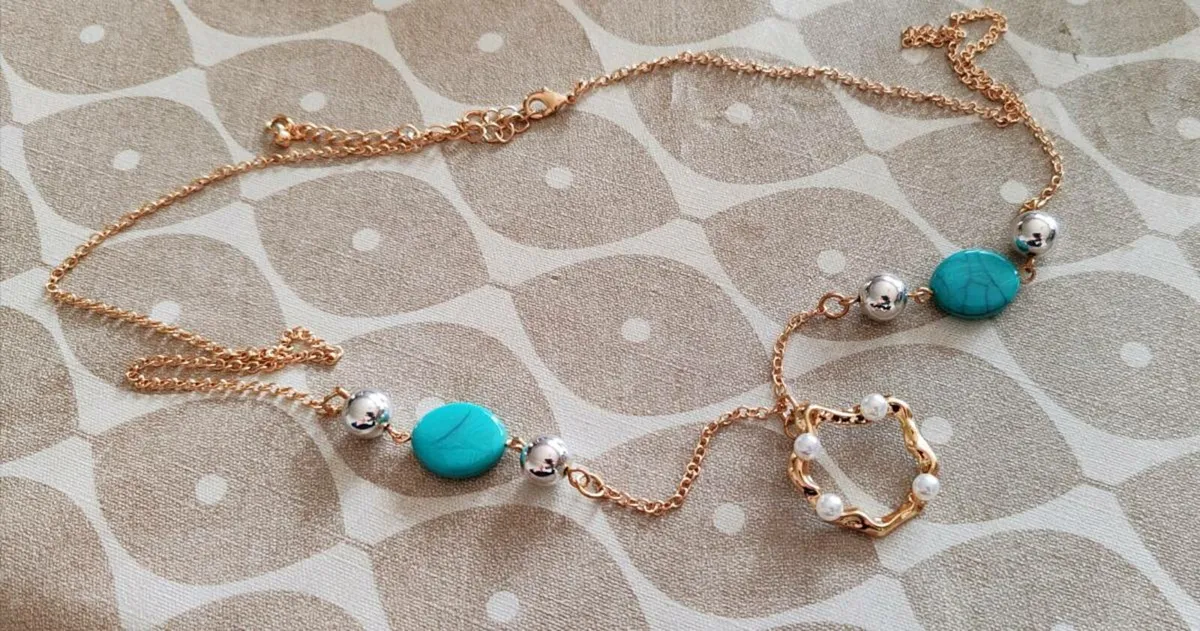 New goldtone necklace - Image 1