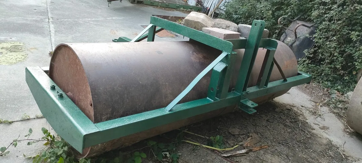 Roller - Image 3