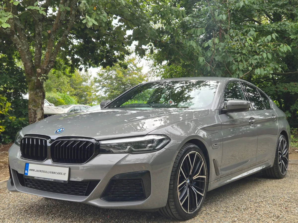 2022'BMW 530E M-SPORT - 46 K MILES - Image 2