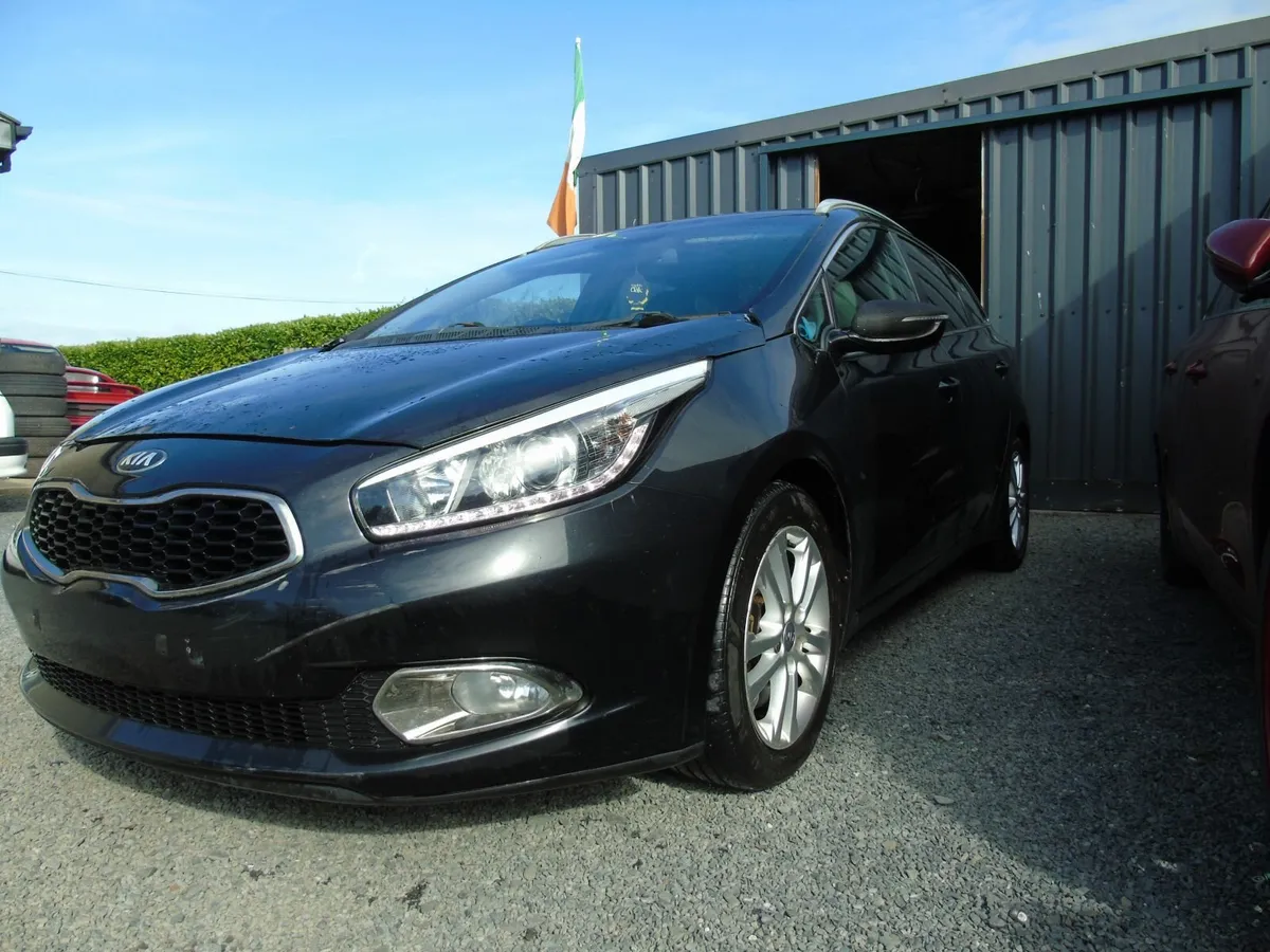 kia ceed's breaking - Image 4
