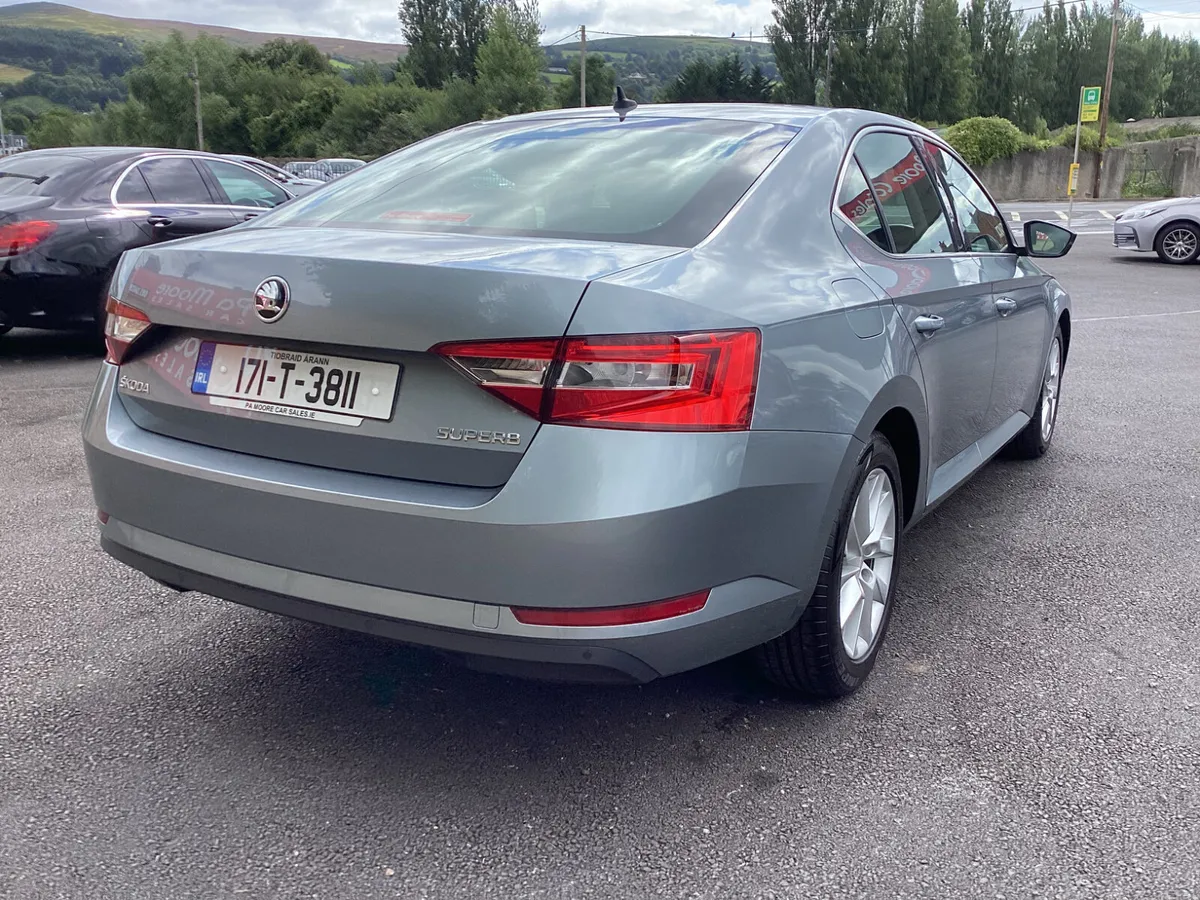 Skoda Superb ** AUTOMATIC - Image 4