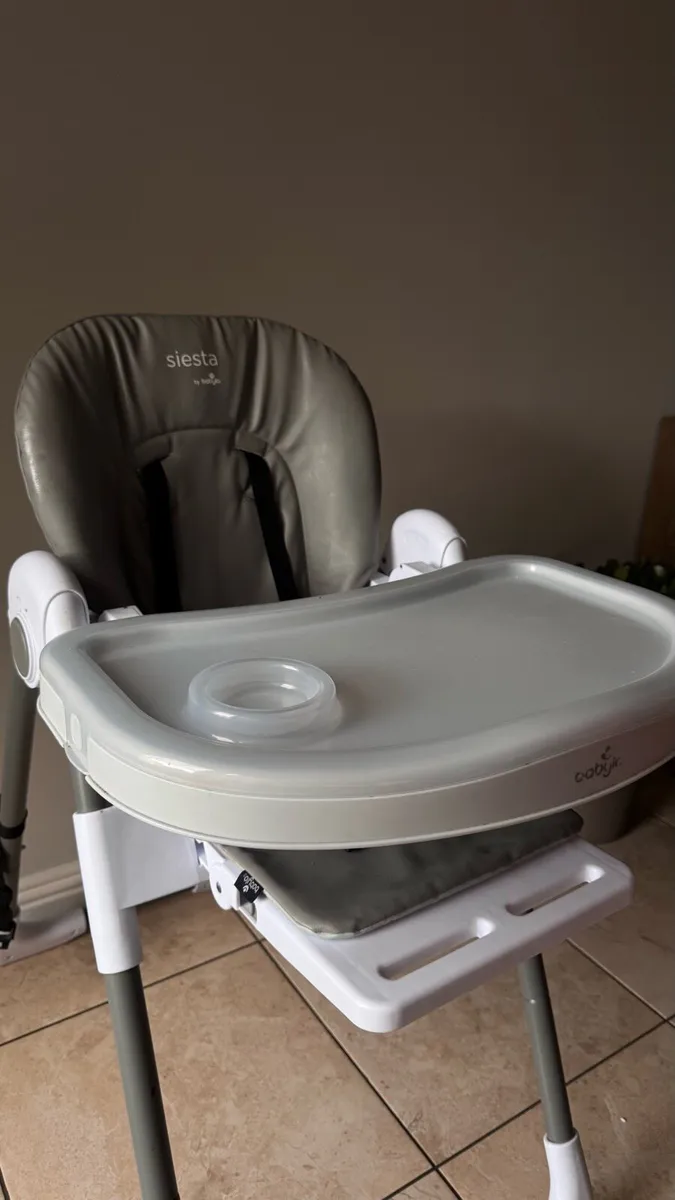 Baby highchair - Image 2