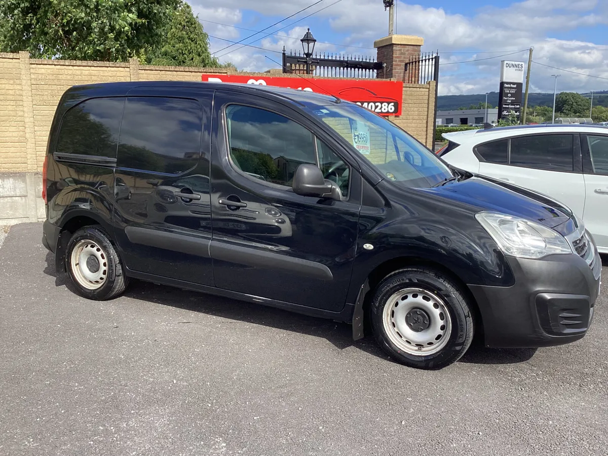 Peugeot Partner ** ONLY 92KMS - Image 3