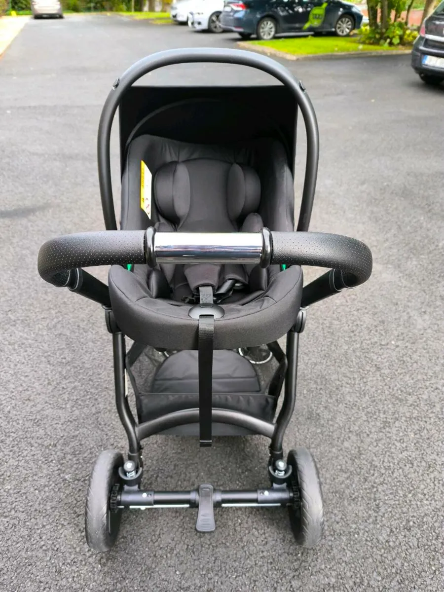 Baby Buggy Travel System - Image 3