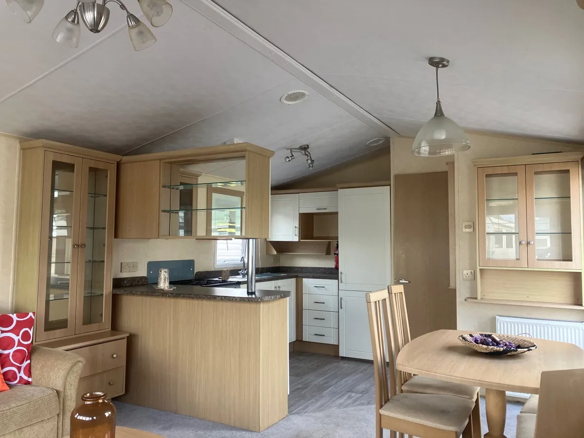 AFFORDABLE 3 BED WINTER PACK. 38X12X3 BED - Image 4