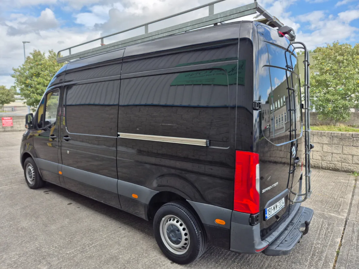 2019 Mercedes Sprinter mwb - Image 2