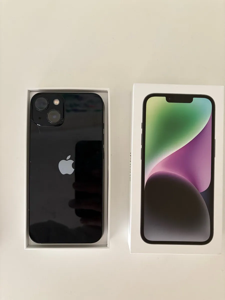 iPhone 13 - Image 2