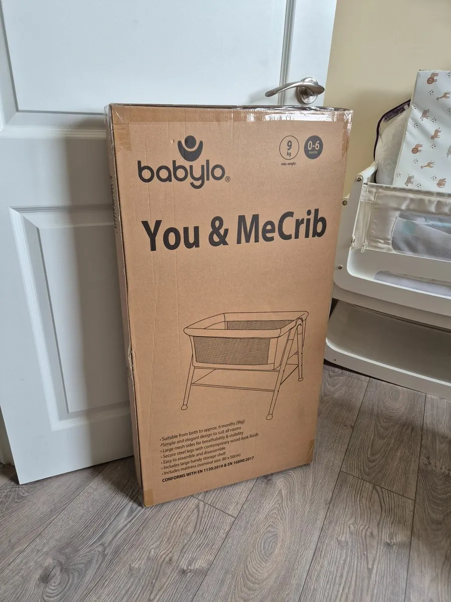 Babylo You&Me Crib - sealed in box - Image 2